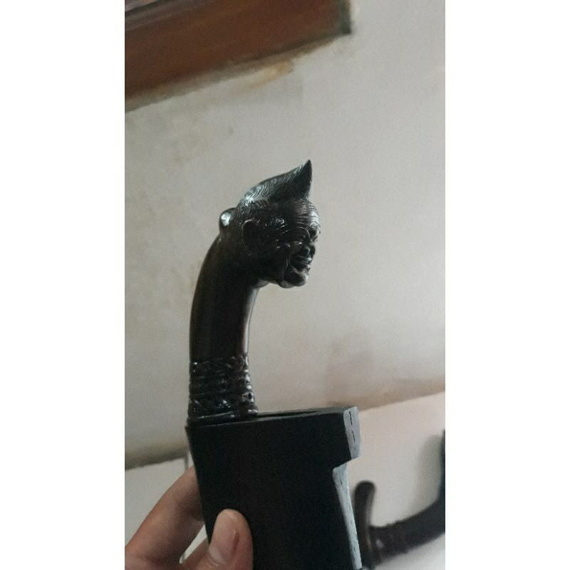 golok petok khas sunda ukir wayang