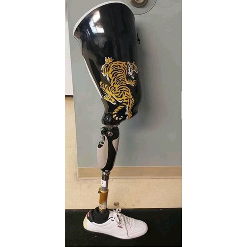 kaki palsu import atas lutut