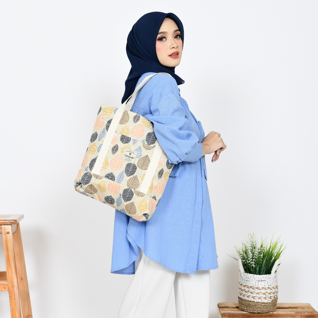 CARRAVELLE STORE - Tas Wanita Tote Bag Resleting Kanvas polos dan kanvas motif Aesthetic bisa buat totebag kuliah cewek kekinian bisa custom sablon untuk souvenir Pernikahan  tas seminar,,shopping bag dan tas ibu ibu pengajian