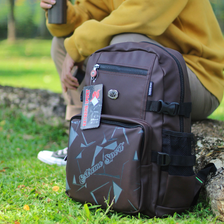 Tas Ransel Extreme SMP SMA Kuliah Model Distro Terbaru Waterproof Water Resistant Tahan Air Outdoor Warna Coklat Backpack SMP SMA Kuliah Premium Bahan Import Terbaru Mat Laptop Bonus Raincover Tas Laptop In Kuat Beban Berat