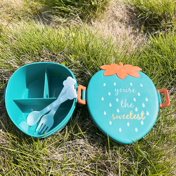 LUNCHBOX ANAK LUCU/TEMPAT MAKAN ANAK MOTIF STRAWBERRY/LUNCHBOX ANAK FREE SENDOK 6519