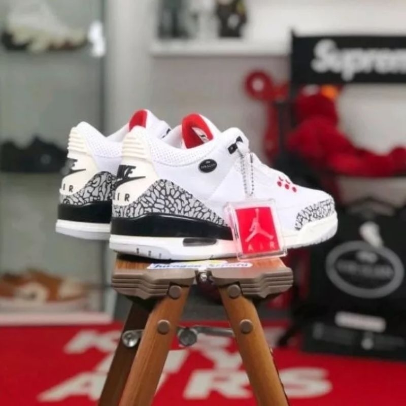 Air Jordan 3 Retro &quot;White Cement Reimagined&quot;