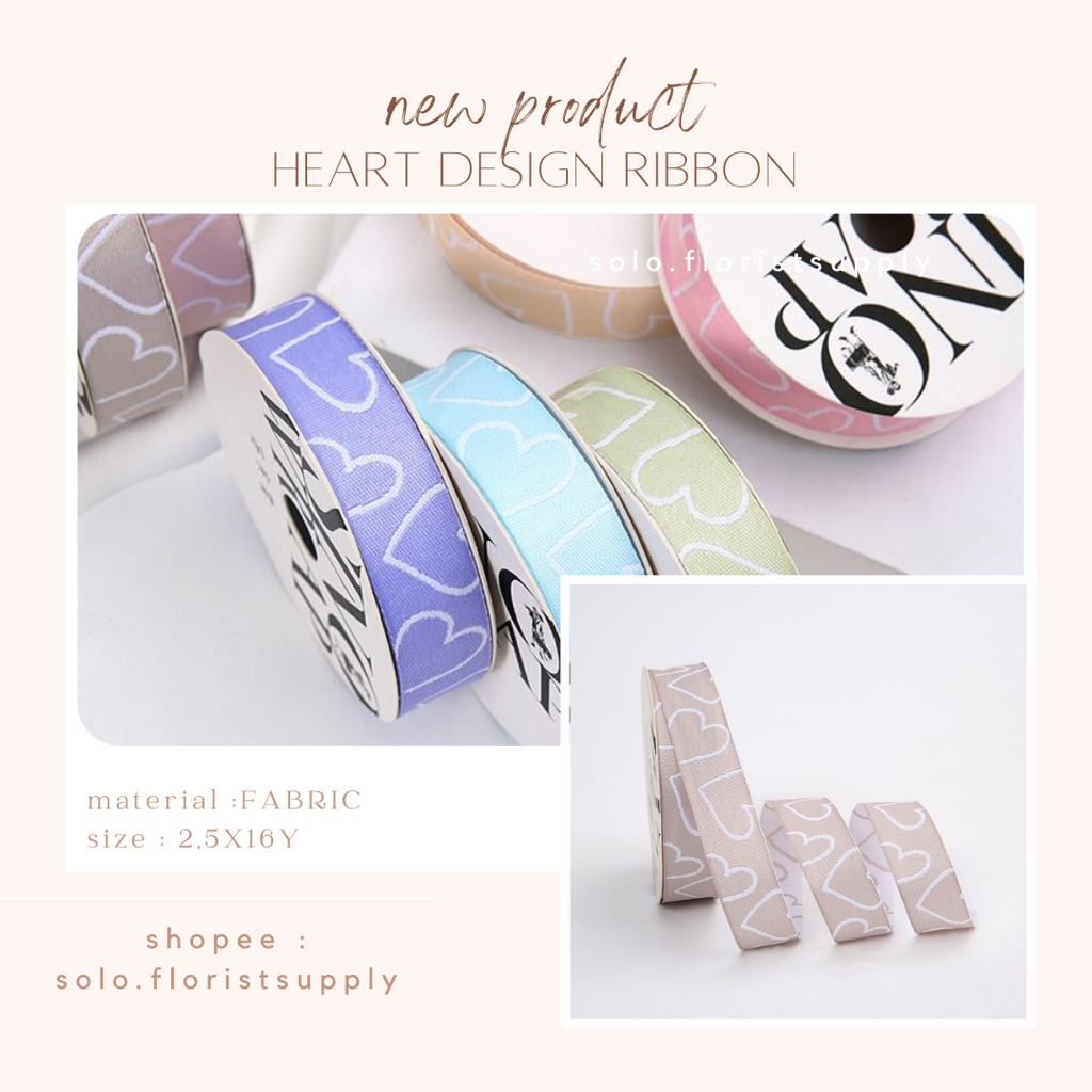 

ECER HEART DESIGN RIBBON KOREAN RIBBON MOTIF GARIS UJUNG PITA PREMIUM LEBAR 2.6CM PREMIUM PITA KADO GIFT BOUQUET DEKORASI PITA ORGANDI TRANSPARAN UJUNG MOTIF GARIS PITA KAIN TILE TRANSPARAN PITA KADO HIAS PER METER CRAFT KERAJINAN TANGAN