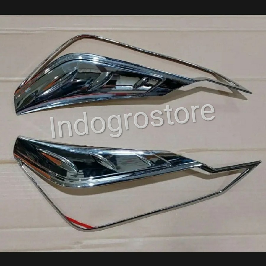 Garnish List Lampu Depan Belakang Chrome Mobil All New Agya Ayla 2023 2024