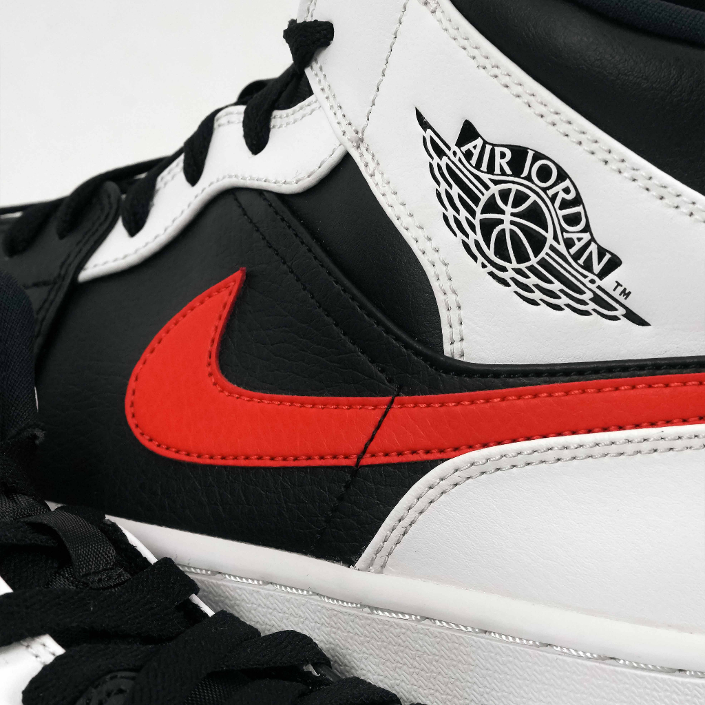 Air Jordan 1 Mid Black Chile White Red