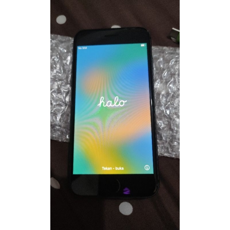 hp murah iphone 8 internal 64gb hitam mulus bgt siap pakai