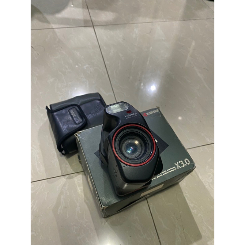 Kamera Analog Yashica Kyocera Samurai Half Frame Kondisi Istimewa barang Rare
