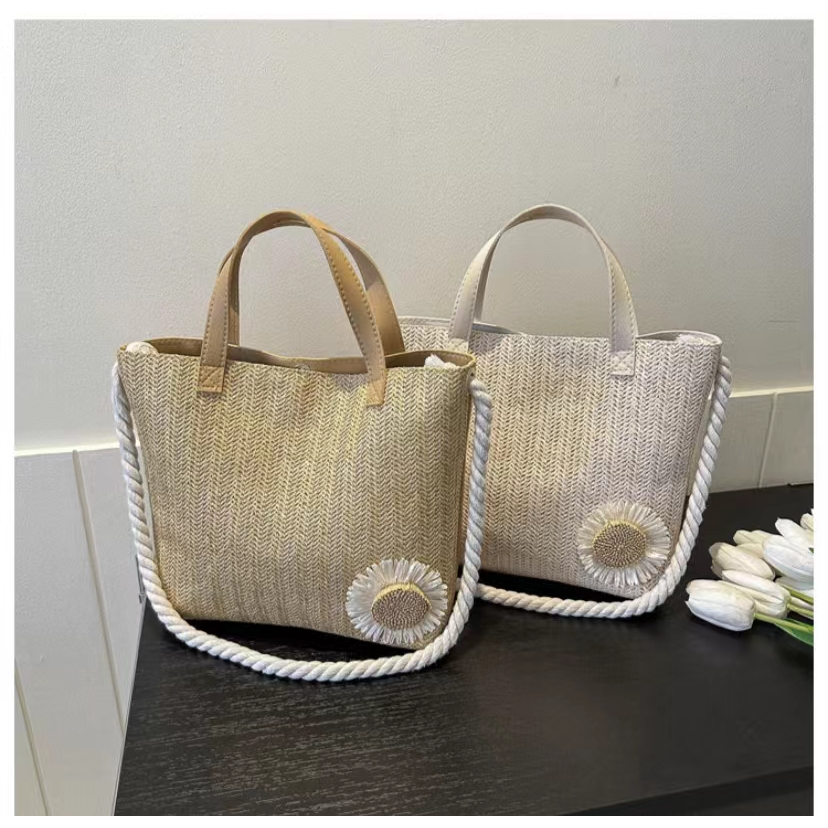 Sunflower Straw Tas Fashion Wanita Kapasitas Besar