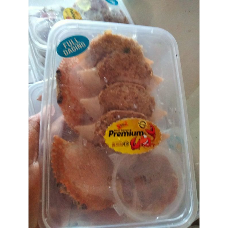 

kepiting buntel isi daging.kepiting isi 6,sudah di goreng