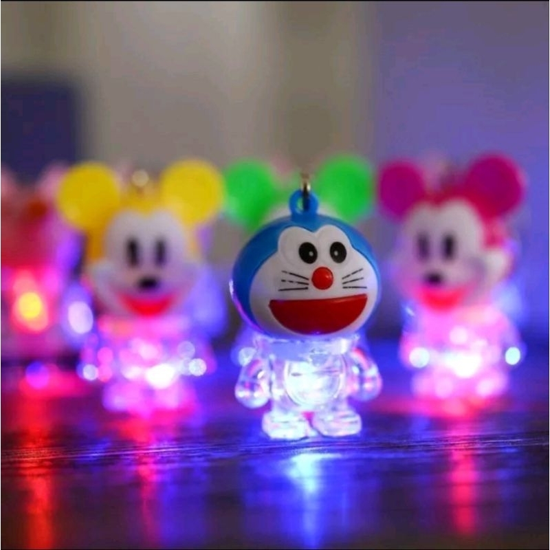 1 pcs gantungan kunci 3D karakter doraemon lucu