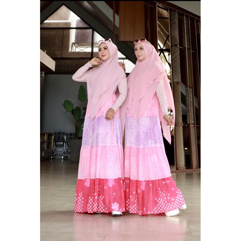 Qaireena hijab set pink