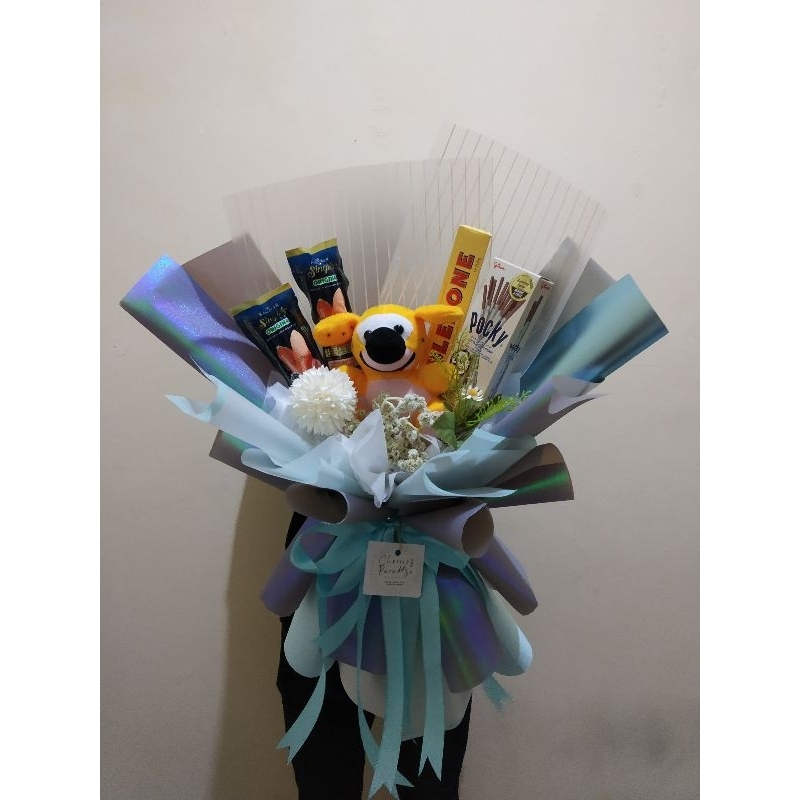 handbouquet Buket Snack Sosis Toblerone Boneka + Bunga Artificial Buket Bandung Gift Wisuda Anniv Ultah Anak Hologram Blue | Cherries Paradise