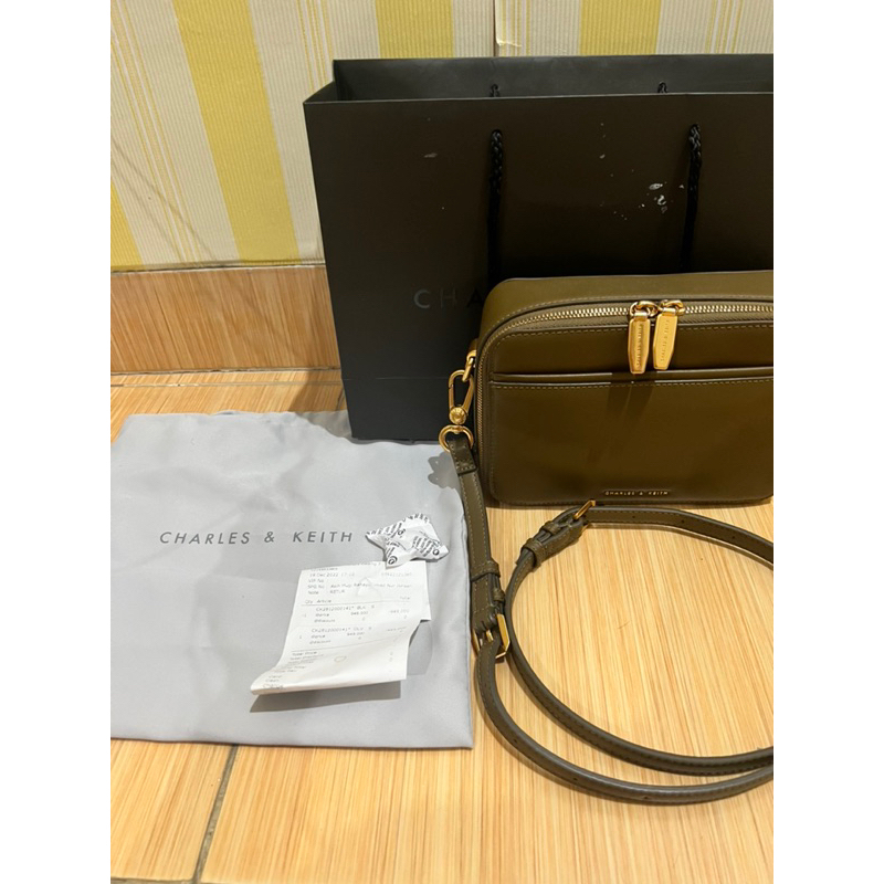 TAS CHARLES & KEITH OLIVE ORIGINAL - TAS CK - TAS CHARLES N KEITH - Charles & Keith Bag Olive