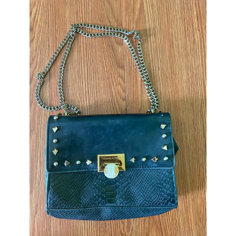 PRELOVED CHARLES & KEITH TAS BRANDED