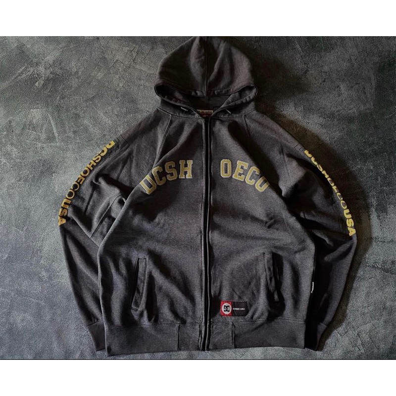 DC Shoe USA Ziphoodie Spellout