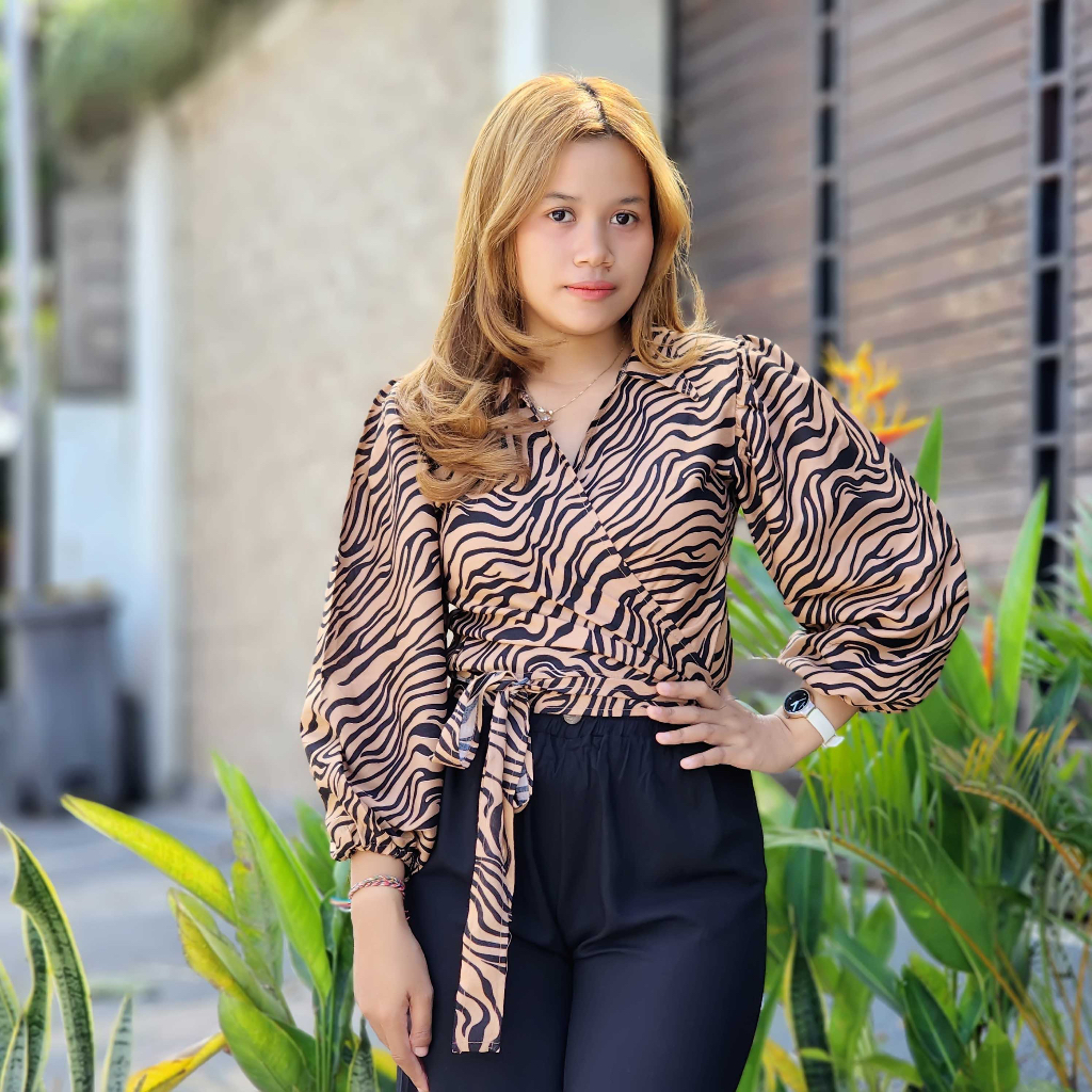 Atasan Ikat Kimono Lengan Panjang Zebra