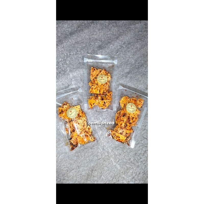 

Basreng pedas daun jeruk dan Original daun jeruk isi 50g