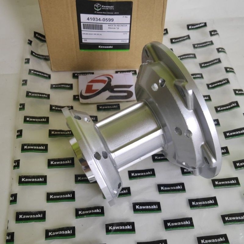 tromol depan klx 150 . Tromol depan set bearing klx 150 ori