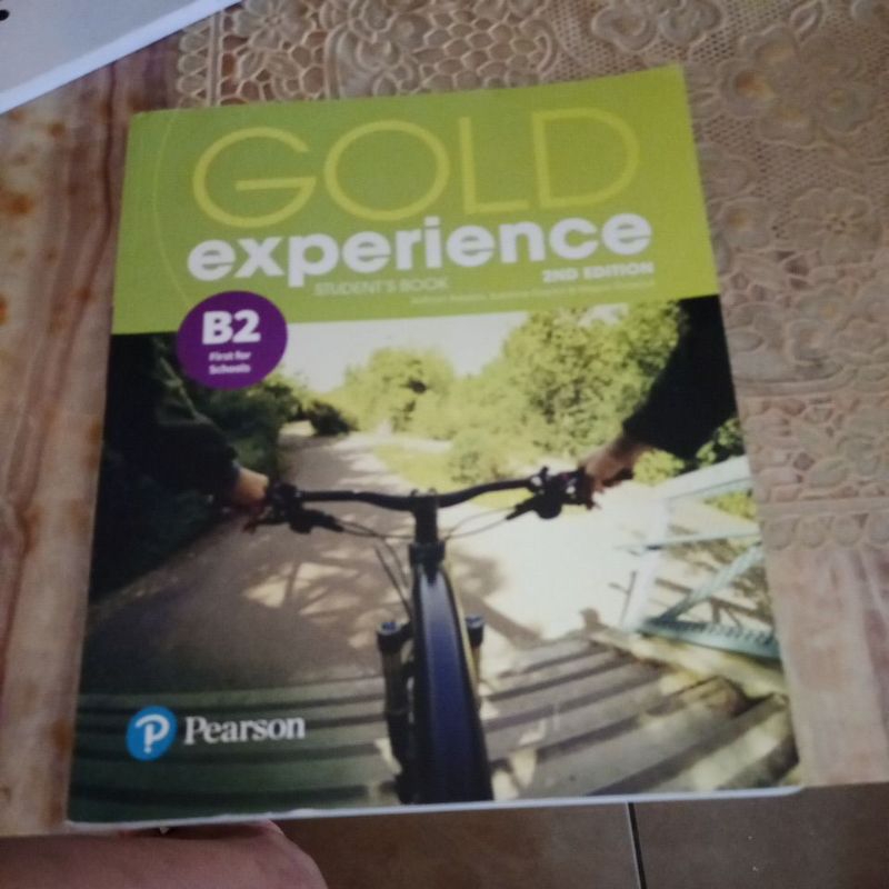buku gold experience b2