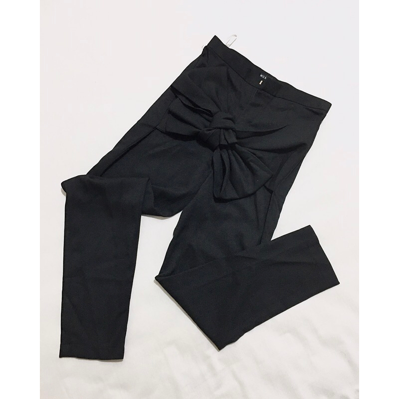 [ PRELOVED ] MUAYA Trousers