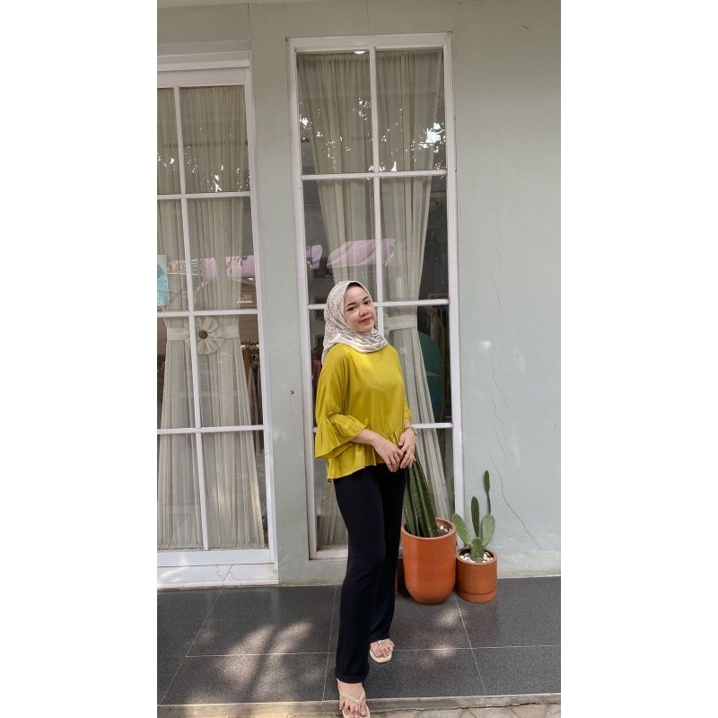 NAGITAA BLOUSE RUFFLE RAYON PREMIUM