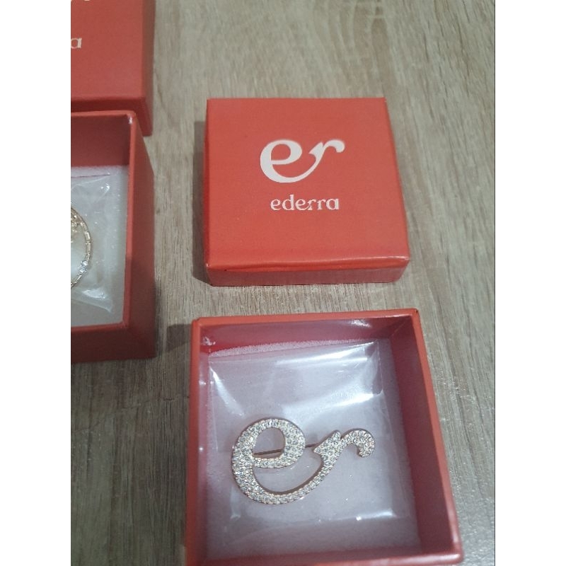 Brooch Ederra