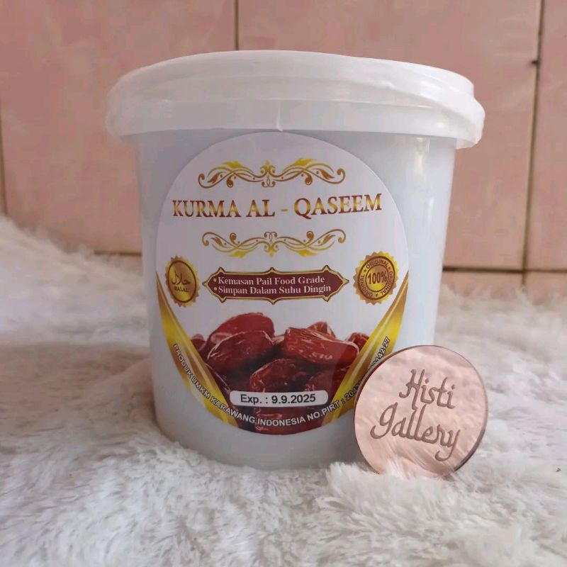 

Kurma Ember Al Qaseem +-750gr