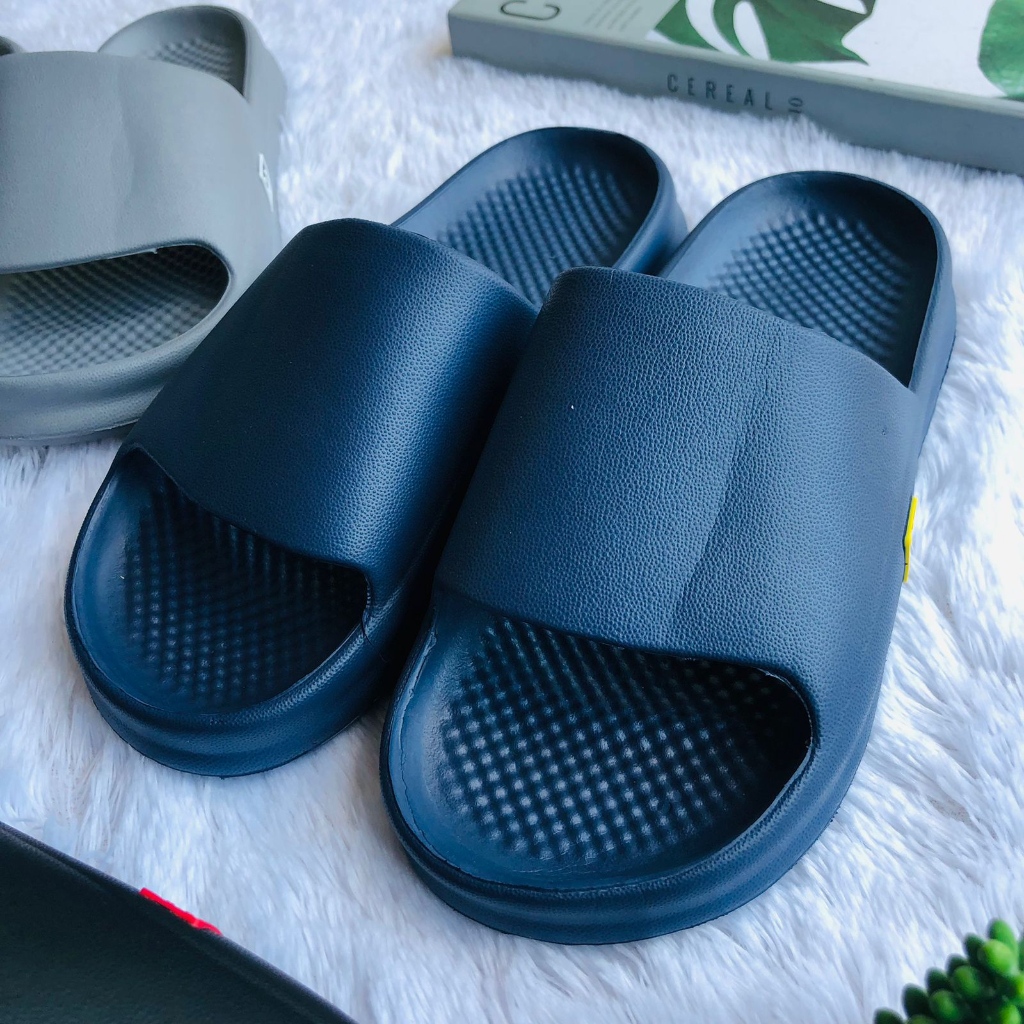Sandal Selop Full Karet / Sandal Slide Pria Casual / Sandal Distro Keren anti air dan Lentur Sandal Slide Cowok SMILE/Sandal Slip Anti Air/Sendal Selop Anti Licin Karet Tebal Promo Mitra