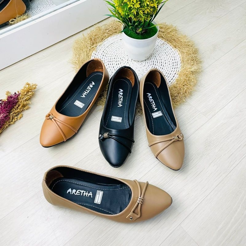 FLATSHOES/SEPATU WANITA KEKINIAN TERBARU