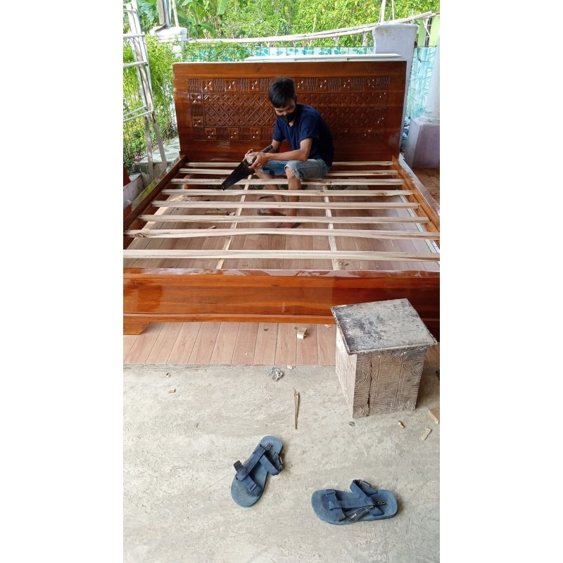 Dipan Minimalis Ranjang Rangka Kayu Jati 160x200 / 120x200