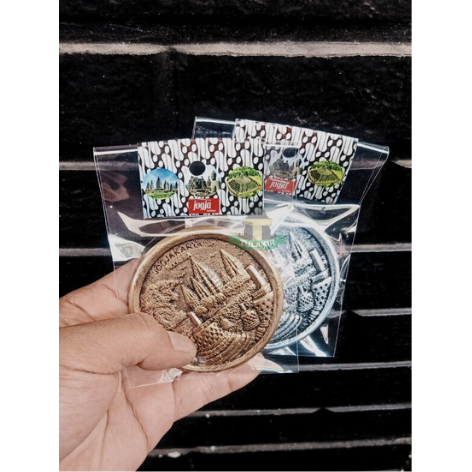 Magnet Kulkas Candi Borobudur Bulat Tulakir Fiberglass / Souvenir
