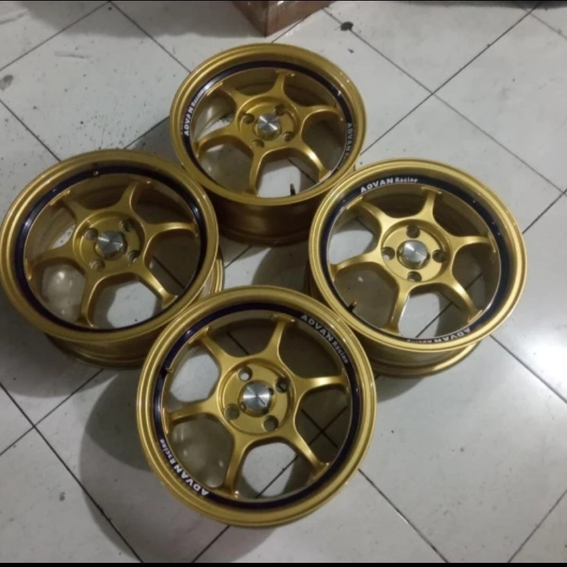 Velg Mobil Bekas Ring 15 Lubang 4 SSR TYPE-C R15X6,5 4X100