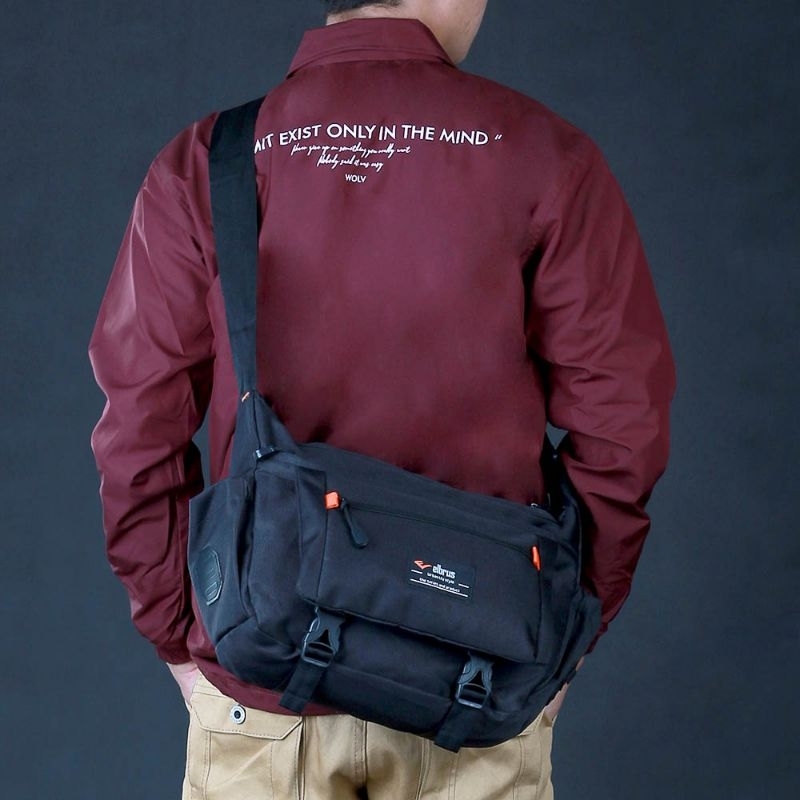 ARGL Tas Selempang Pria Messenger Bag Pria Tas Bahu Pria Sling Bag Davian Pria Tas Slempang Distro Pria