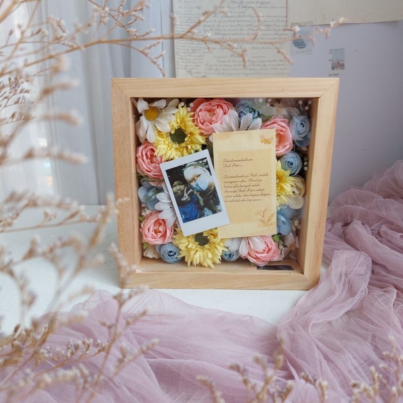 BUNGA FRAME | 20x20x5 cm | 30x30x5 | Shadow box | pajangan dinding