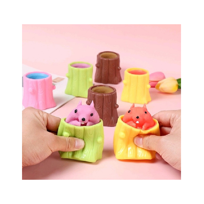 Squeeze squirrel Viral Squisy Tupai pencet animal in Cup