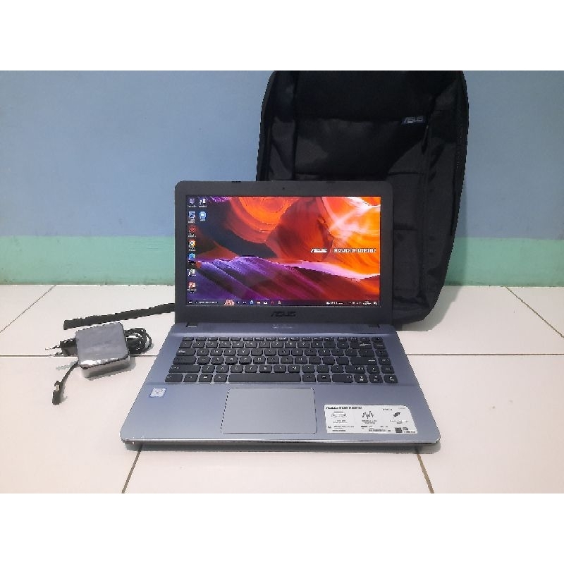 LAPTOP SECOND ASUS VIVOBOOK X441UAR INTEL CORE I3-8145U GEN 8TH RAM 4GB DDR4 SSD 128GB HDD 1TB VGA I