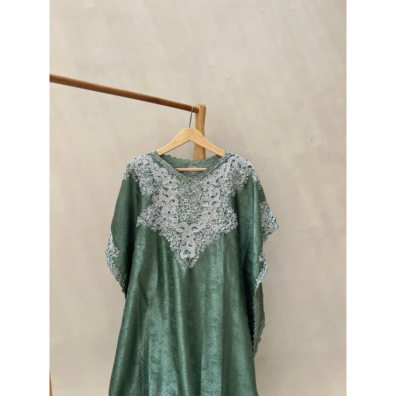 KAFTAN NEVER BEEN USED