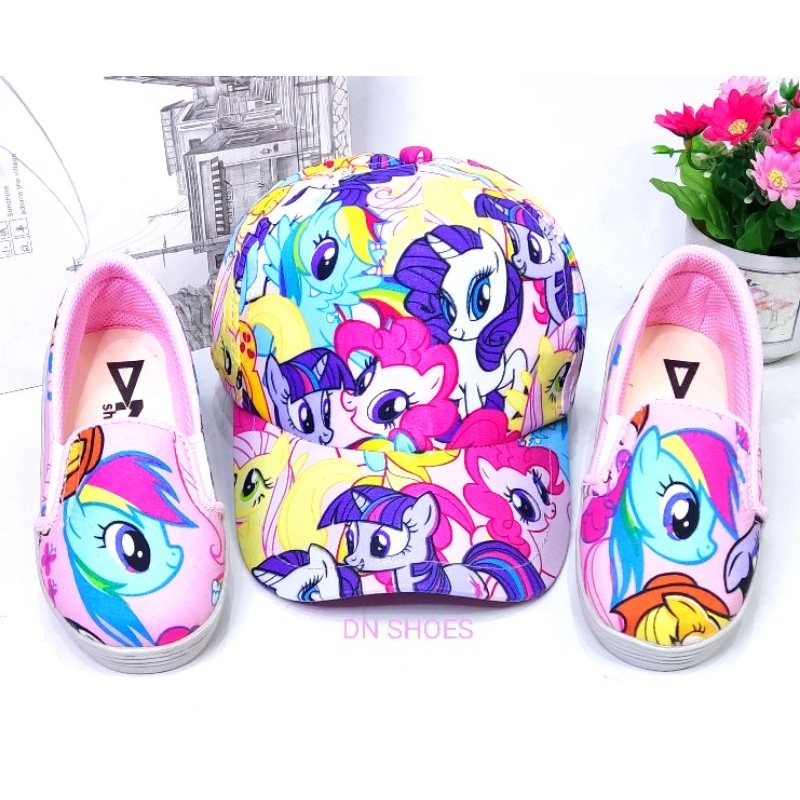 Paket Sepatu Anak Topi Anak Perempuan Sepatu Slip On motif Kuda Poni Pink Family 1- 7 thn