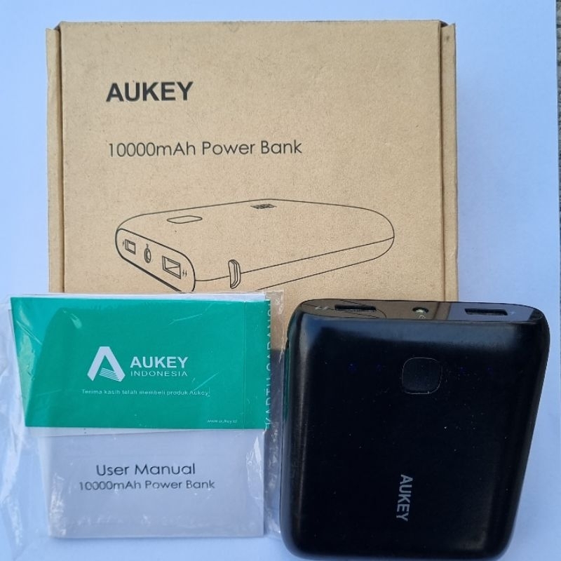 Aukey PB-N42 Power Bank 10000mAh Hitam