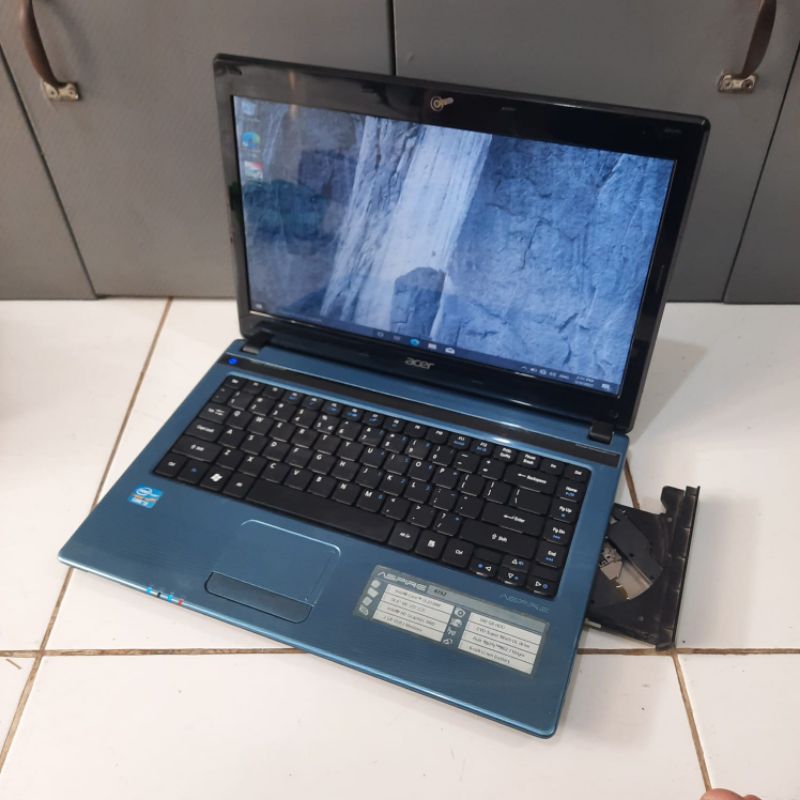 Laptop Acer Aspire 4352 intel Core i3 - 2328M Ram 4Gb/ HDD 500Gb Layar 14inch Windows 10 Full aplikasi siap pakai