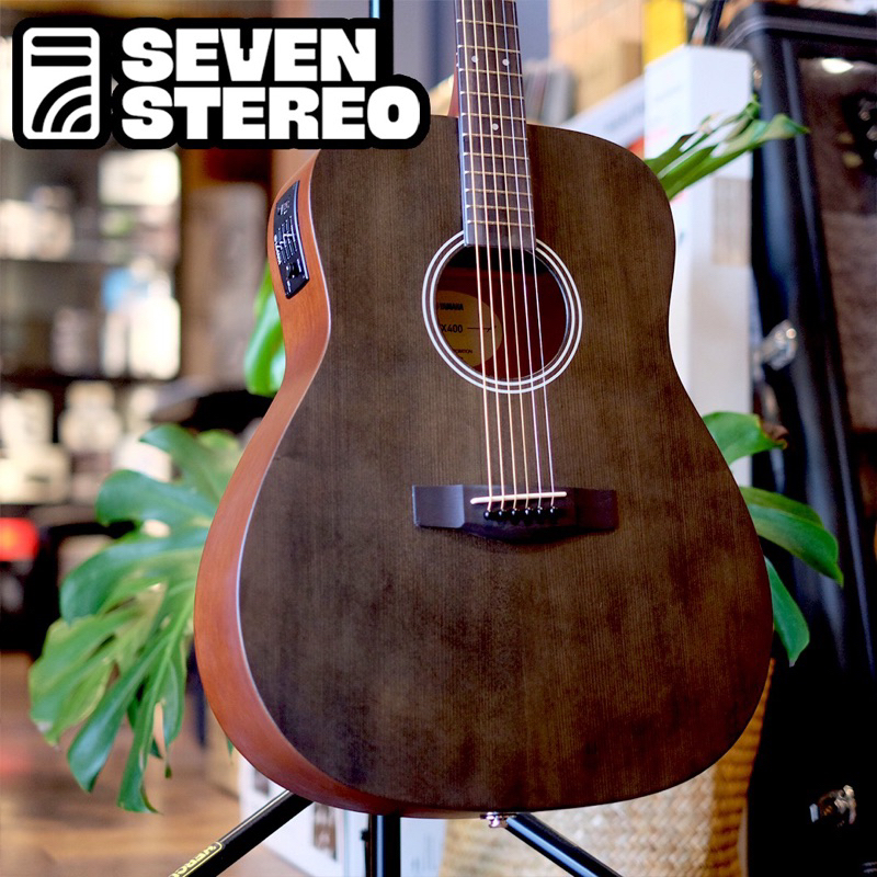 Yamaha FX400 Acoustic Electronic Guitar