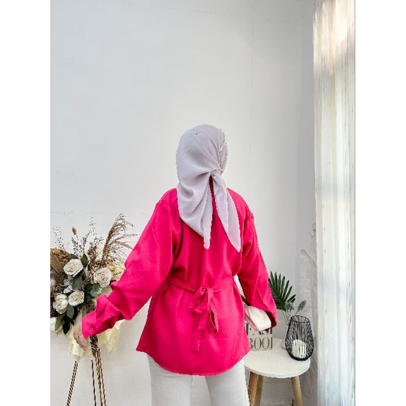 Alexa Blouse Basic Kemeja Wanita Polos Lengan Panjang Kemeja Kantor