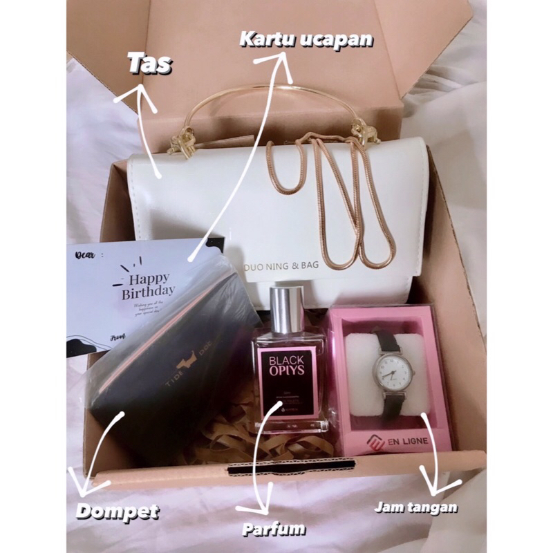 

HAMPERS HADIAH BUAT CEWEK