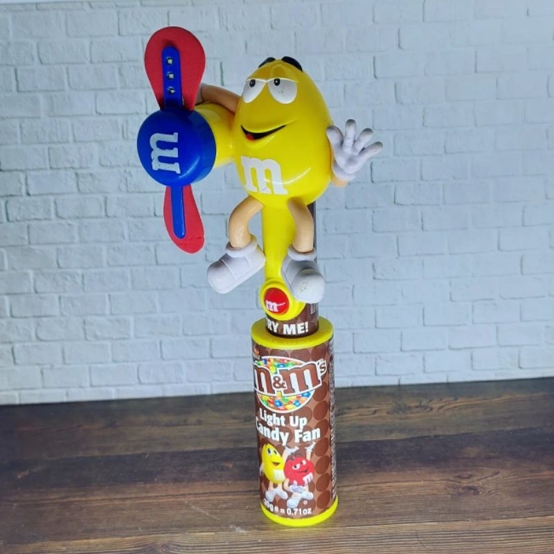Figure kipas mnm mainan mcd happy meal