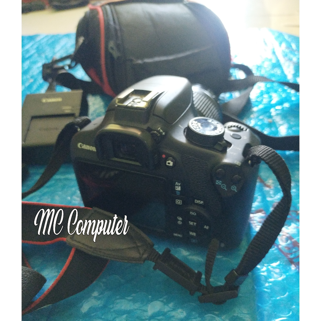 Camera Kamera DSLR Canon Eos 1200D Lensa 18-55mm Hitam Mulus Bekas