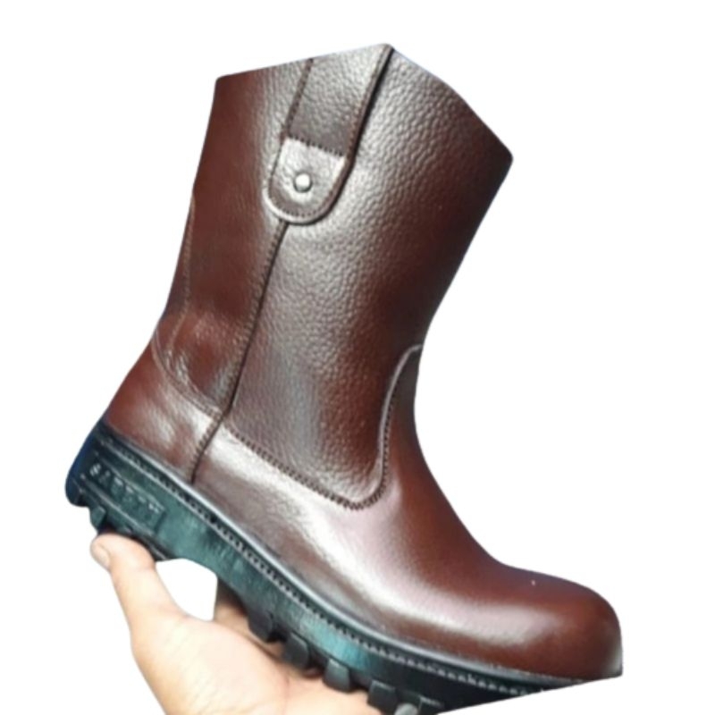 sepatu pria  safety ujung besi tren 2023  proyek lapangan kerja kontaktor  kulit asli pria coklat hitam  tready murah berkualitas casual Kalimantan Timur