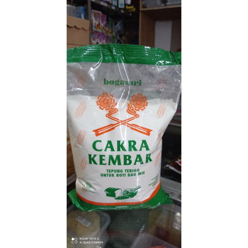 

TEPUNG TERIGU CAKRA KEMBAR 1KG