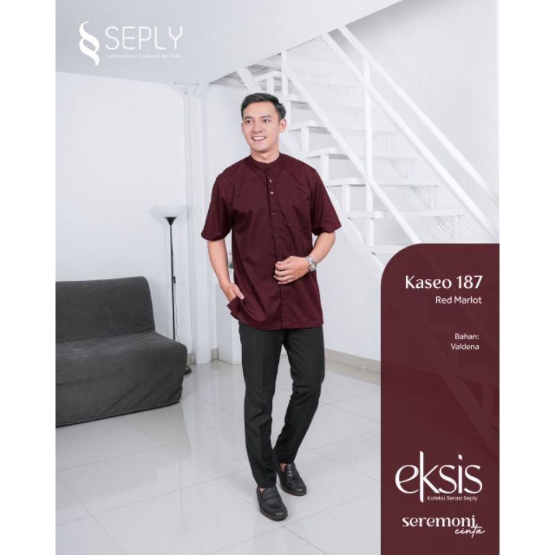 Sarimbit Keluarga Seply 2023 Eksis 214 Red Marlot (Gamis Meyra 145, Koko Kaseo 187, Gamis Anak Selia 132, Koko Anak Kliko 135)