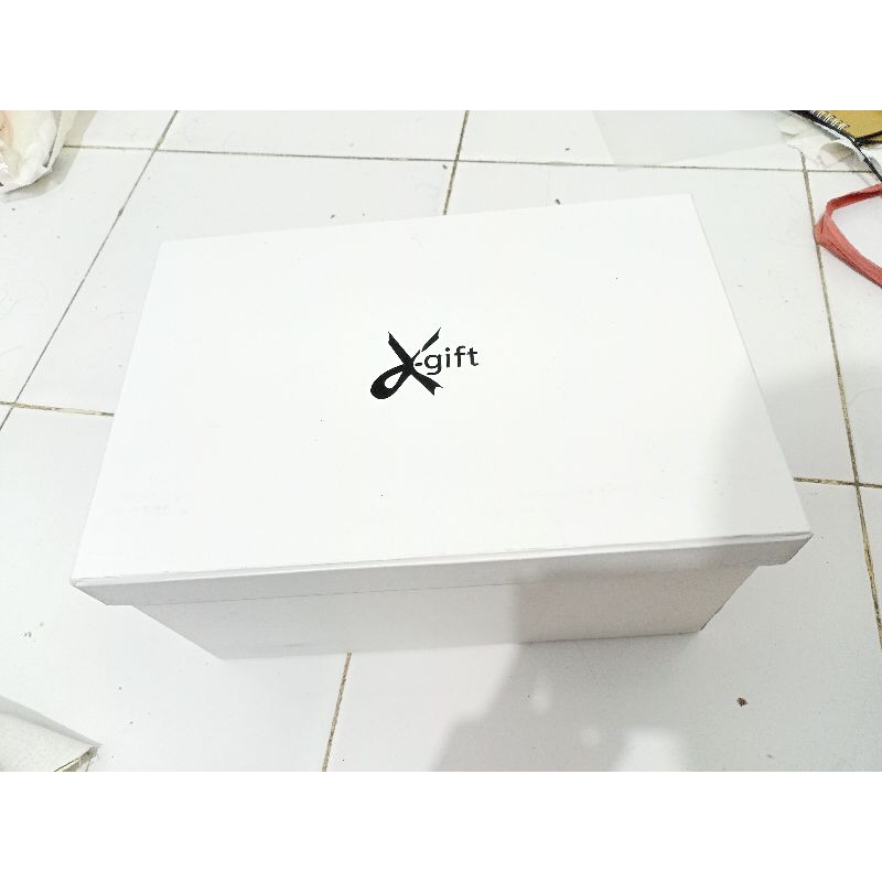 

KOTAK BOX SOVENIR SOUVENIR PENYIMPANAN BUKU KADO