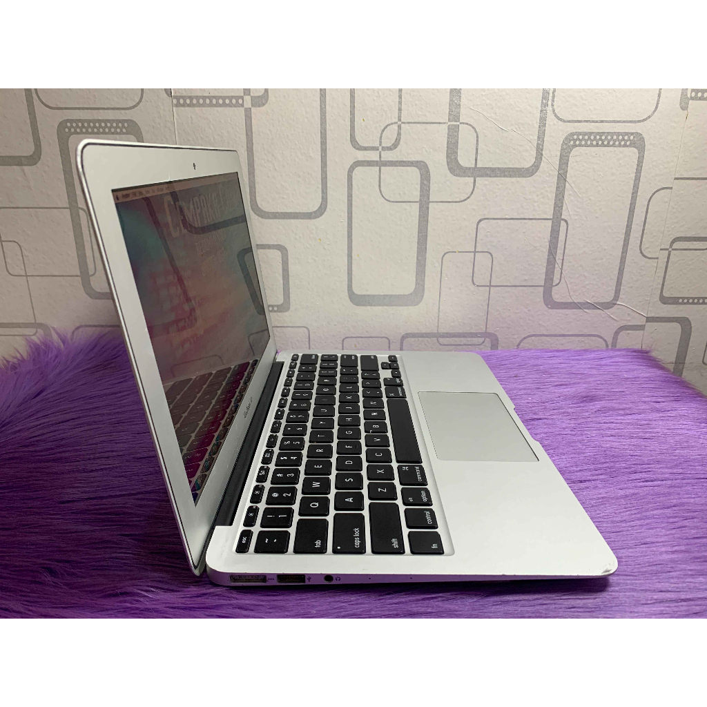 Macbook Air 11in Early 2014 Core i5 4GB SSD 128GB